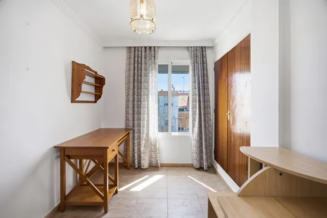 Piso reformado y listo para entrar a vivir en Urbanización Las Marismas. — 19