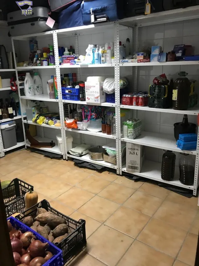 UNIFAMILIAR EN EL PORTICHUELO — 40
