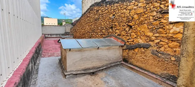 Gran casa para reformar en el centro de la población — 31