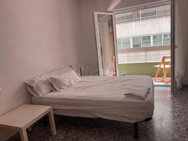 habitaciones EN ALQUILER EN CALLE LUIS BRAILLE – SOLO PARA C - foto 4