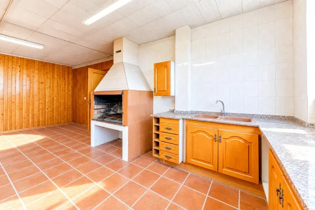 CASA FAMILIAR CON PISCINA, PRIVACIDAD Y ESPECTACULARES VISTAS A LA MONTAÑA EN LAS PALMERAS, CANYELLES — 32
