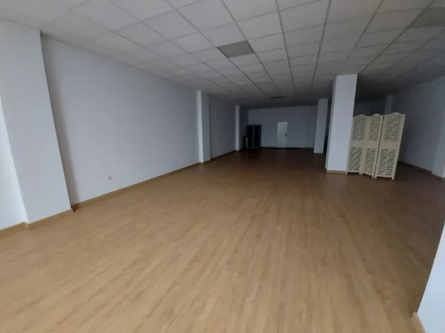 Local comercial en alquiler situado en pleno centro de El Ejido — 3