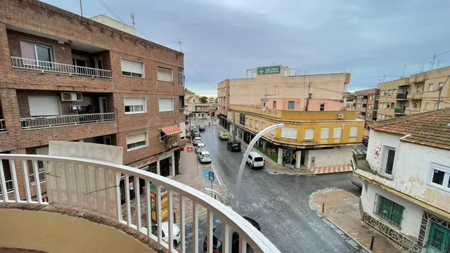 PISO EN GRAN VÍA CON DOBLE BALCÓN – 180 m2 EN PLENO CENTRO - foto 4