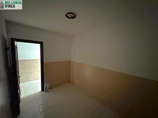 Casa con grandes terrazas y potencial de reforma en Sabadell Norte — 7