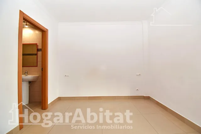 Espacio y libertad al aire libre en esta cómoda planta baja con terraza y patio — 22