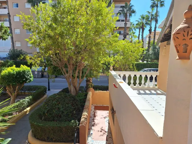 Exclusivo Apartamento en la Lujosa Urbanización Aldea del Mar - Torrevieja — 3