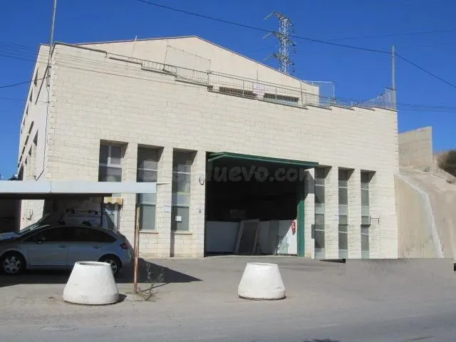 NAVE INDUSTRIAL-NEGOCIO - foto 2