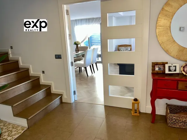 Casa unifamiliar independiente en una de las zonas privilegiadas de almeria, cerca de la playa. — 26