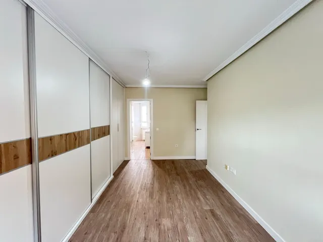 Piso recién reformado con garaje en el centro de Cáceres — 22