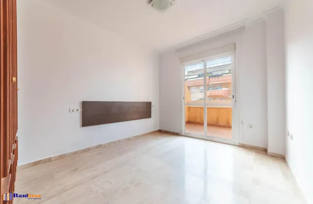 PISO EN ALQUILER SIN MUEBLES EN PARQUE OESTE | GRAN TERRAZA | PISCINA | PÁDEL | GARAJE — 23