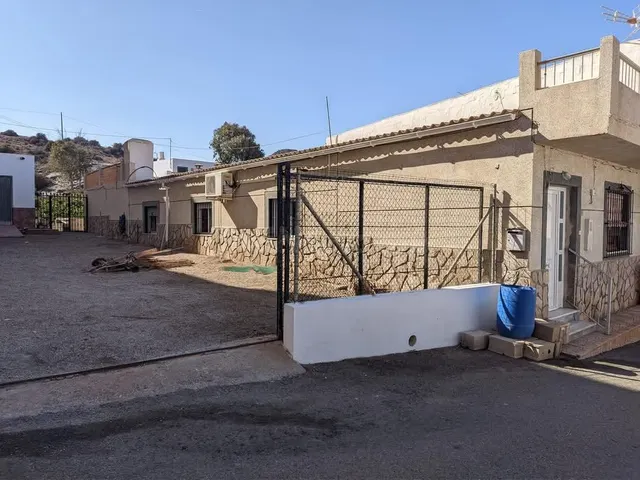 Casa independiente de 3 dormitorios en Villaricos