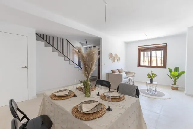 ESPECTACULAR CASA ADOSASA DE OBRA NUEVA - foto 2