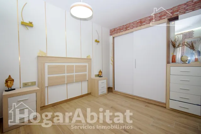 CASA CON CINCO TERRAZAS Y PAELLERO CERCA DE LA PLAYA — 24