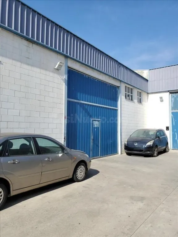 Nave industrial 4 habitaciones 496m² en venta - Cataluña - foto 3