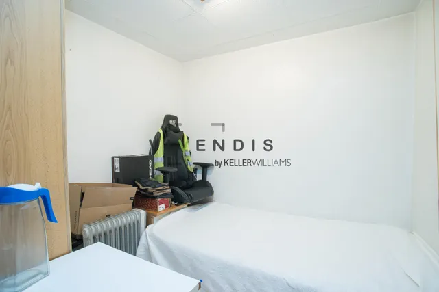 Casa con historia en el casco antiguo de Sant Andreu de la Barca — 30