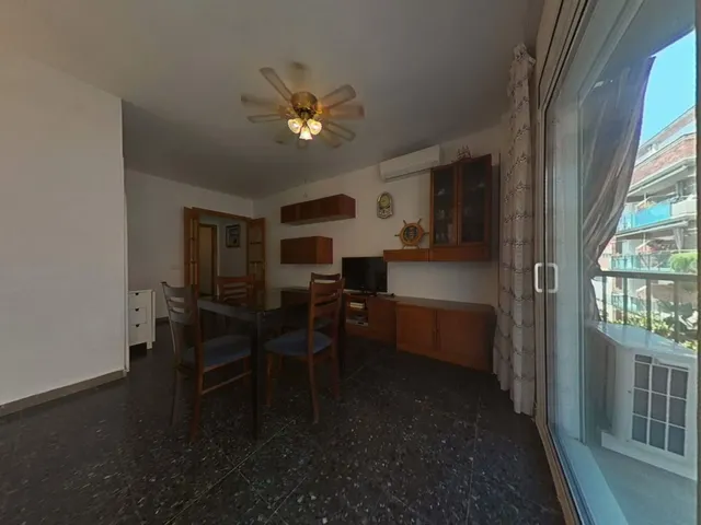 GRANDE PISO CALLE VALENCIA — 20