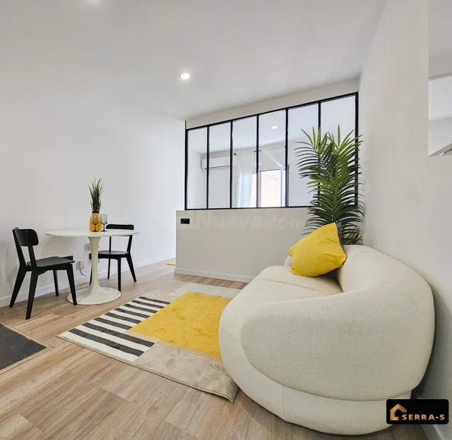Ático con encanto y fantástica terraza privada en el centro de Barcelona — 4