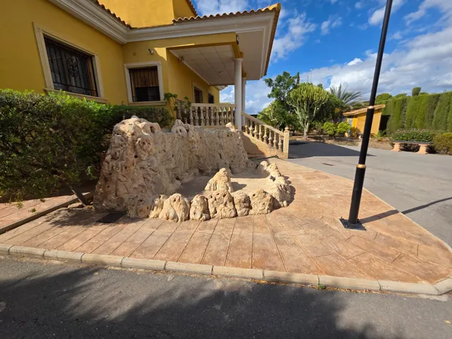Chalet con piscina, casa de invitados y nave de 300 m2 a 1 km de Elche — 13