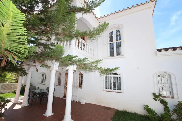 VILLA INDEPENDIENTE CON 4 habitaciones - foto 5