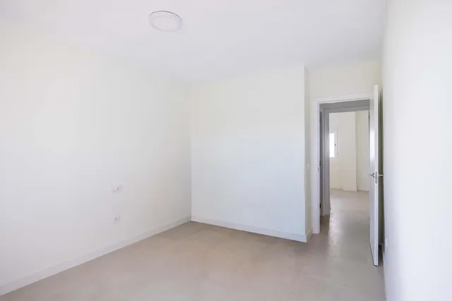 Piso reformado con espectaculares vistas de Sevilla, piscina y garaje doble en Mairena del Aljarafe — 48
