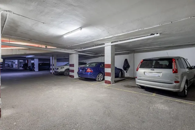 AMPLIO PISO JUNTO A PLAZA DE TOROS — 29