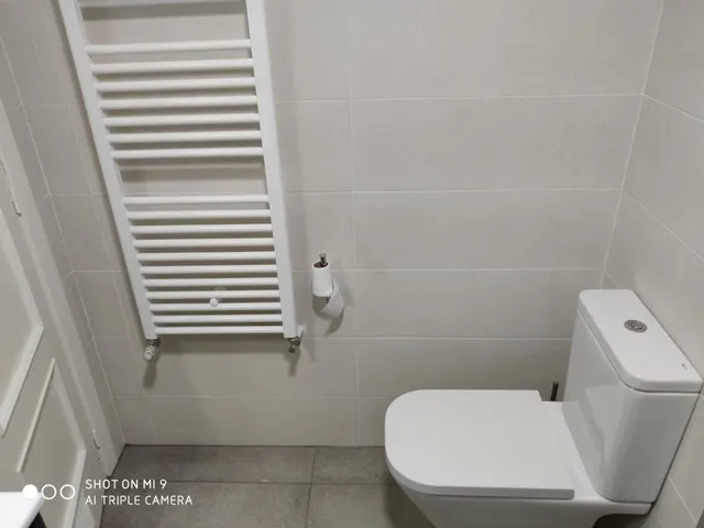 SE VENDE PISO DE 83 M2, REFORMADO Y AMUEBLADO EN VALENCIA DE DON JUAN. POCA COMUNIDAD — 10