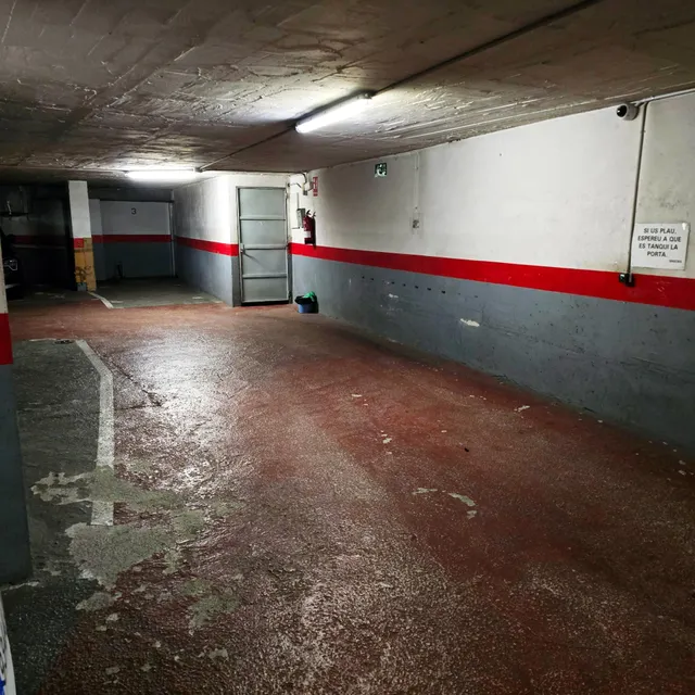 Ref: 2561V EL PUTGET i EL FARRÓ: Plaza de Parking en VENTA para COCHE MEDIANO+MOTO — 8