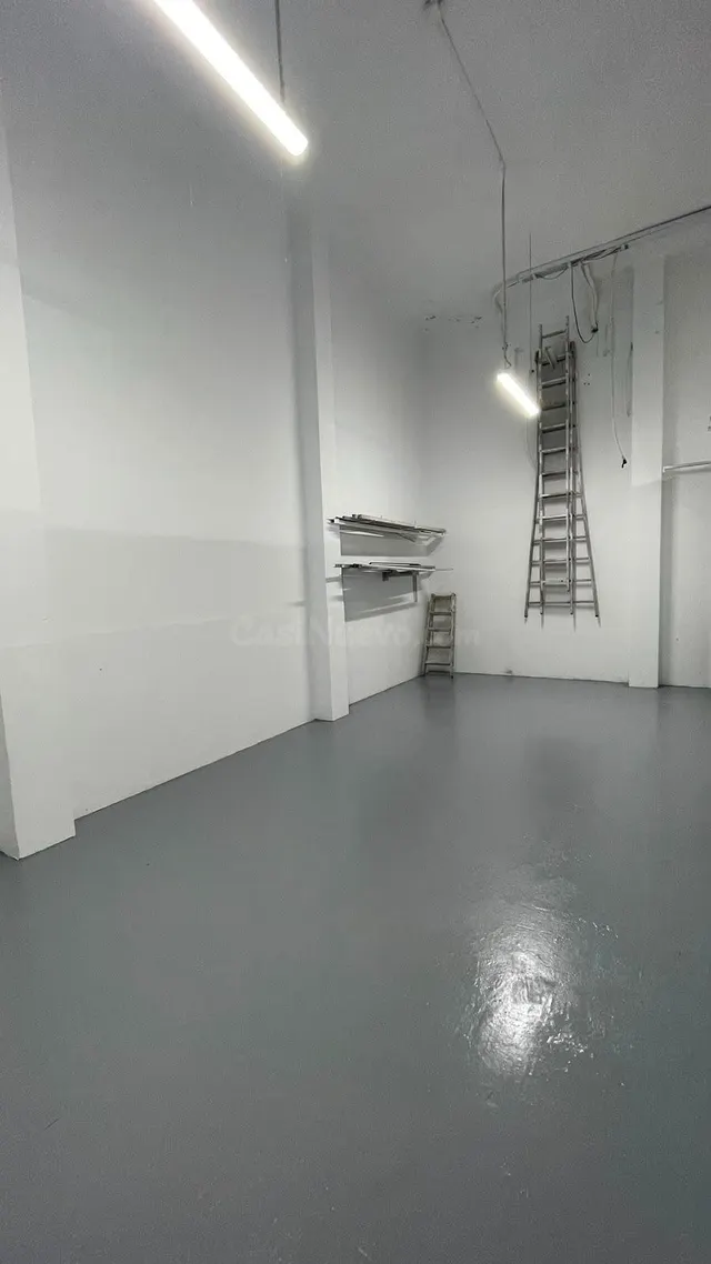 Local Comercial en Artés: Oportunidad de Negocio en Zona Cen - foto 2