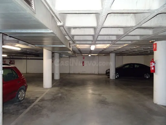 inmobiliaria san jose vende plazas de garaje en el centro de - foto 2