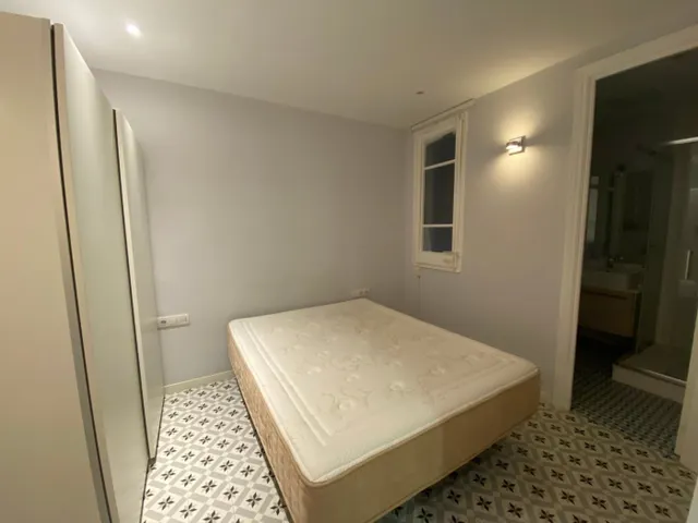 Apartamento con balcón junto a Passeig Sant Joan – Eixample — 10