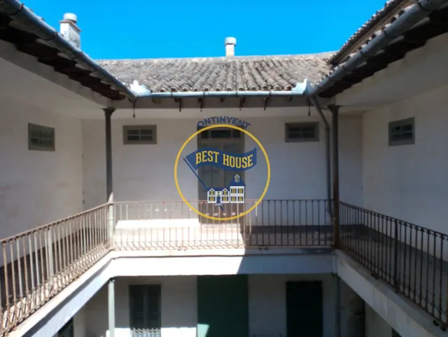 CASA HISTÓRICA CON TERRENO URBANO A LA VENTA EN MONTAVERNER!!! — 2