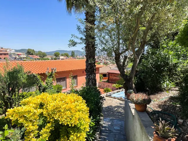 PRECIOSO CHALET A LA VENTA EN ESPARREGUERA - URB CAN RIAL  (BARCELONA) — 47