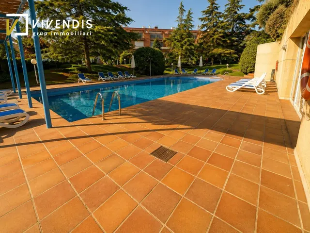 CASA EN VENTA - CIUTAT JARDÍ — 29