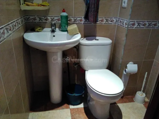 Se vende magnifico local en la zona de Residencial Gredos - foto 5