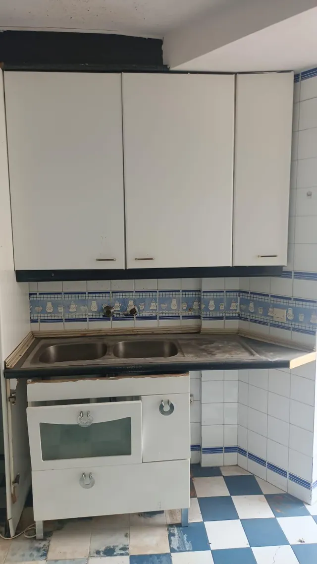 Amplio Piso en Villaverde Alto: Oportunidad Única para Reformar — 8