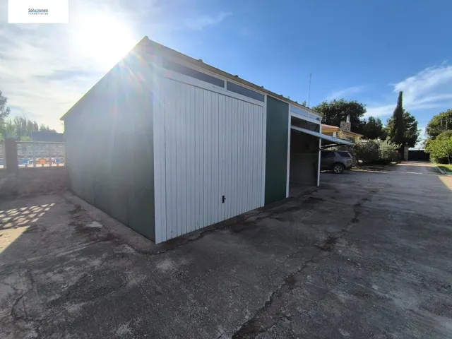 Exclusivo Chalet Seminuevo en RIACHUELOS con Amplias Instalaciones de Lujo — 14