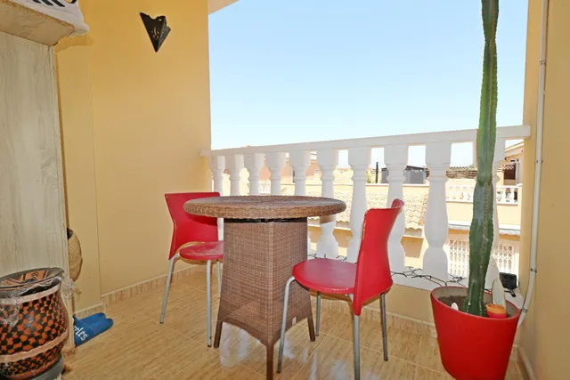Exclusivo ático de 2 dormitorios con solárium privado y piscina comunitaria en Formentera del Segura. — 19