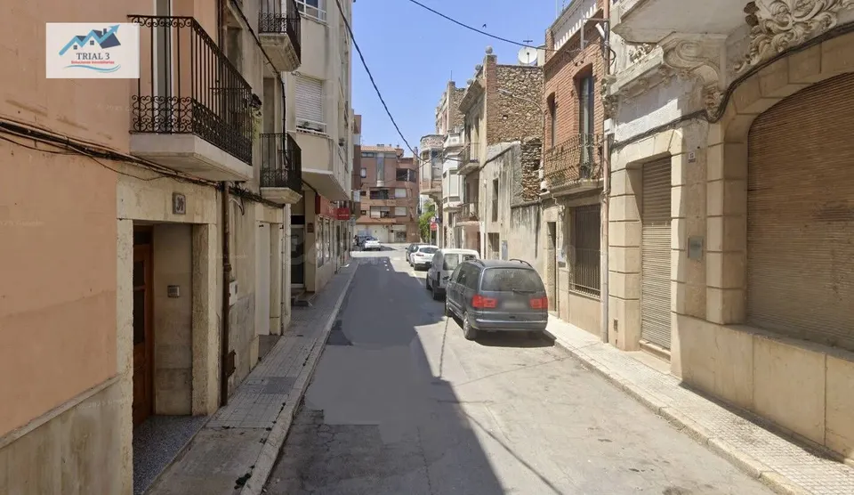 Venta local - almacén en Ulldecona (Tarragona)