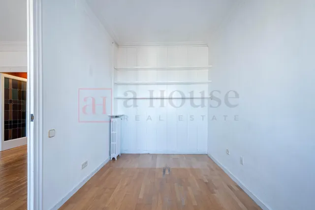 ESPECTACULAR PISO PARA ENTRAR A VIVIR EN VILA DE GRACIA — 27