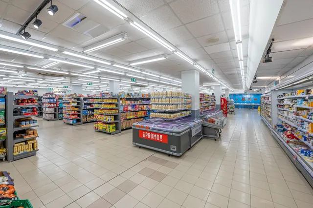 INVERSIÓN EN RENTABILIDAD · SUPERMERCADO DIA · ACTIVO CORE “ - foto 4