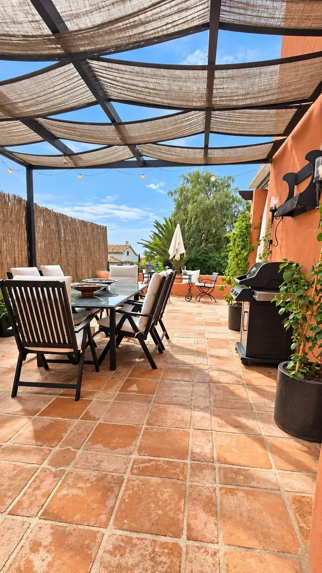 Exclusivo chalet con piscina y jardín en Pinares de San Antón (Málaga) — 20