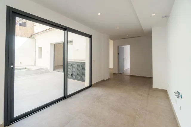 Casa reformada con piscina y garaje en Manacor — 8