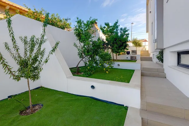 Villa en Torrevieja ( los balcones )  de 3 dormitorios y 4 baños cerca del mar — 34