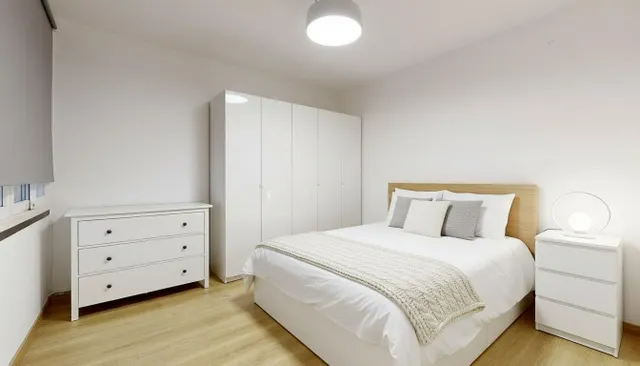LUZ, SOL Y VISTAS DESPEJADAS EN UNA VIVIENDA EXTERIOR JUNTO A POBLENOU Y DIAGONAL MAR — 13