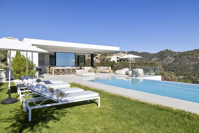Villa 6 habitaciones 480m² en alquiler - Costa del Sol — 47
