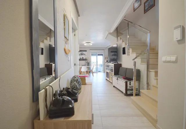 FANTASTICO CHALET CON PISCINA PROPIA Y COMUNITARIA, IDEAL PARA FAMILIAS — 25