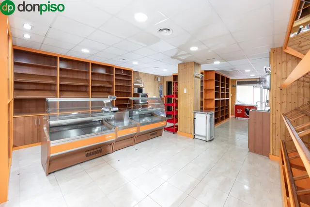 LOCAL COMERCIAL EN EL CHARCÓN — 6