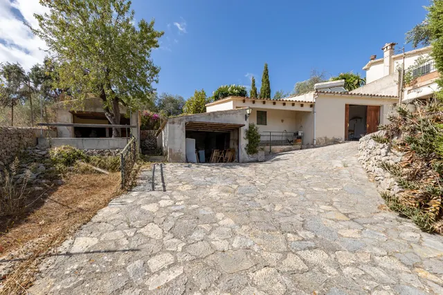 GRAN CHALET EN EL PRECIOSO PUEBLO DE GALILEA — 12