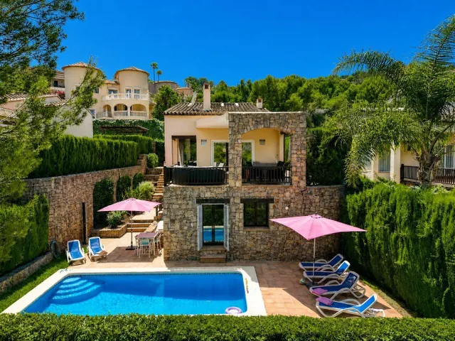 Magnífica villa en entorno privilegiado con excelentes vistas — 18