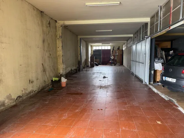 SE ALQUILA NAVE PEQUEÑA DE 150M2 EN COMPOSTILLA - foto 4